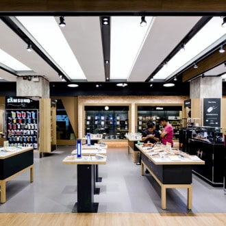 فروشگاه 4 emeryville store s